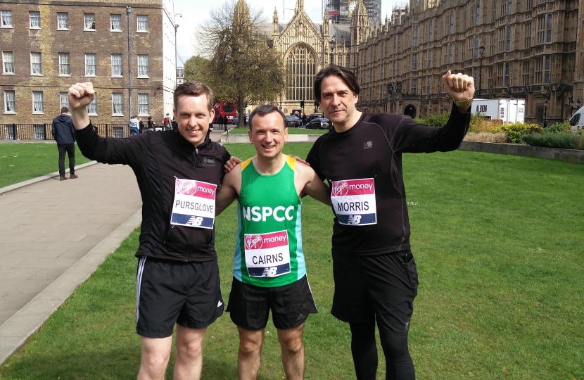 Tom and MPs running the London Marathon 